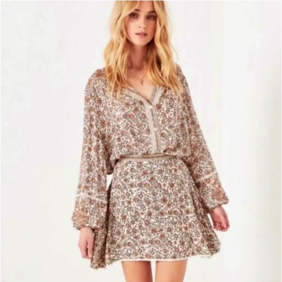 Spell Jasmine mini skirt, cream floral never worn, vintage RARE zip closure - Picture 4 of 12